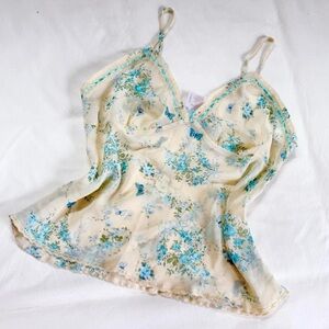 Y2K Secret Treasures Blue Floral Chemise